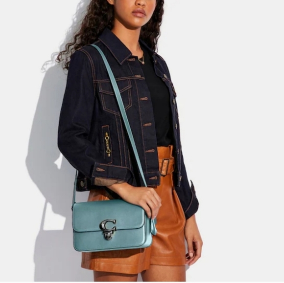 New! Studio Shoulder Bag - Picture 7 of 14